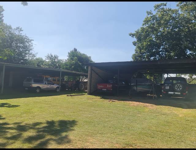 2HA FARM FOR SALE IN KAALPLAATS